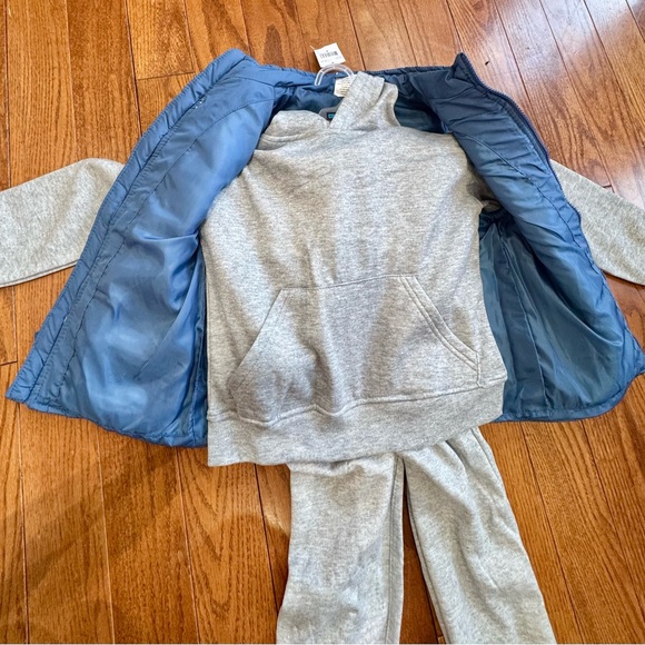 Blue Puffer Vest with Gray Sweatshirt and Pants Set (Boys Size 8) NWT - Picture 2 of 3